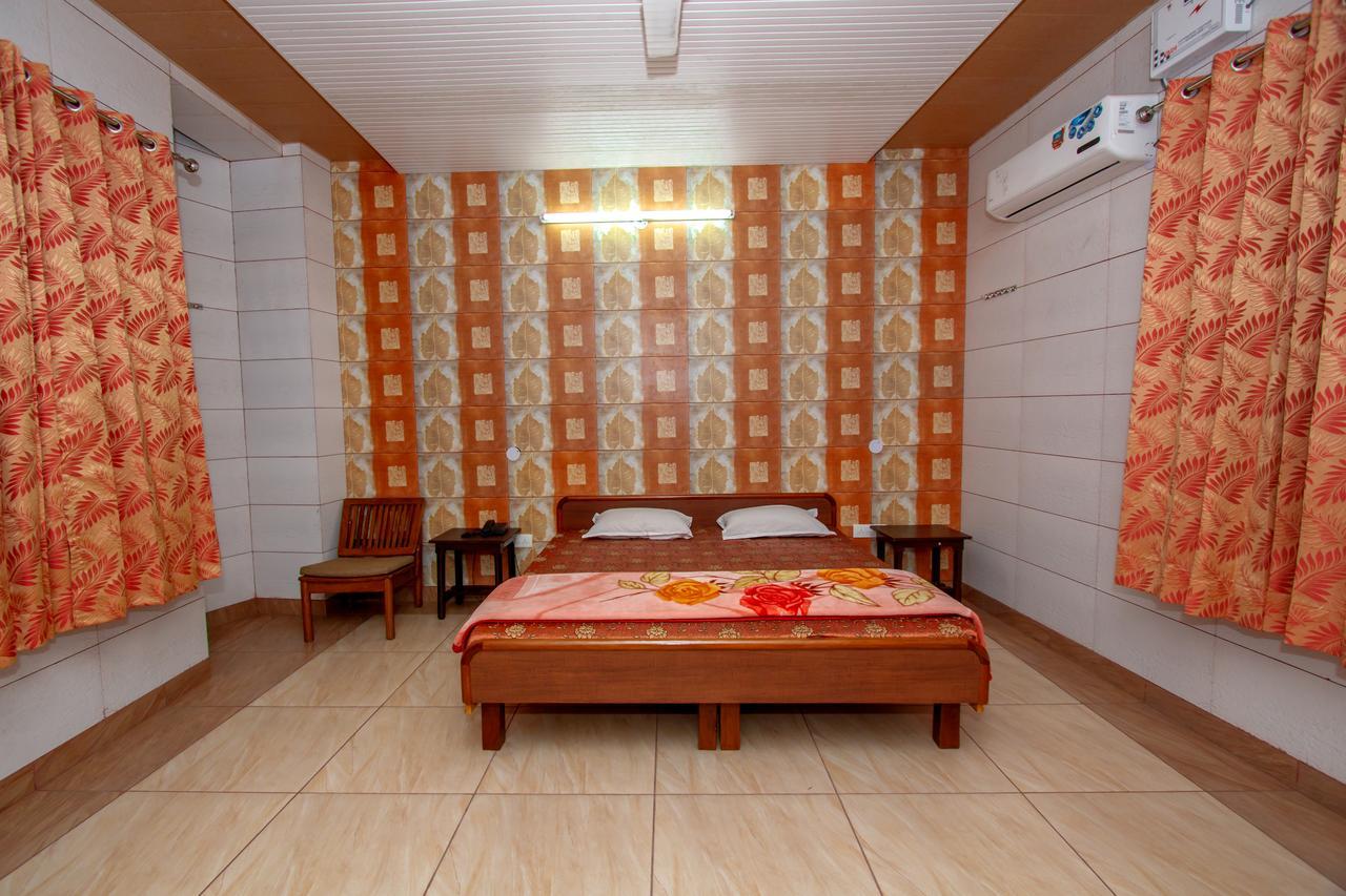 National Guest House 잘란다르 외부 사진